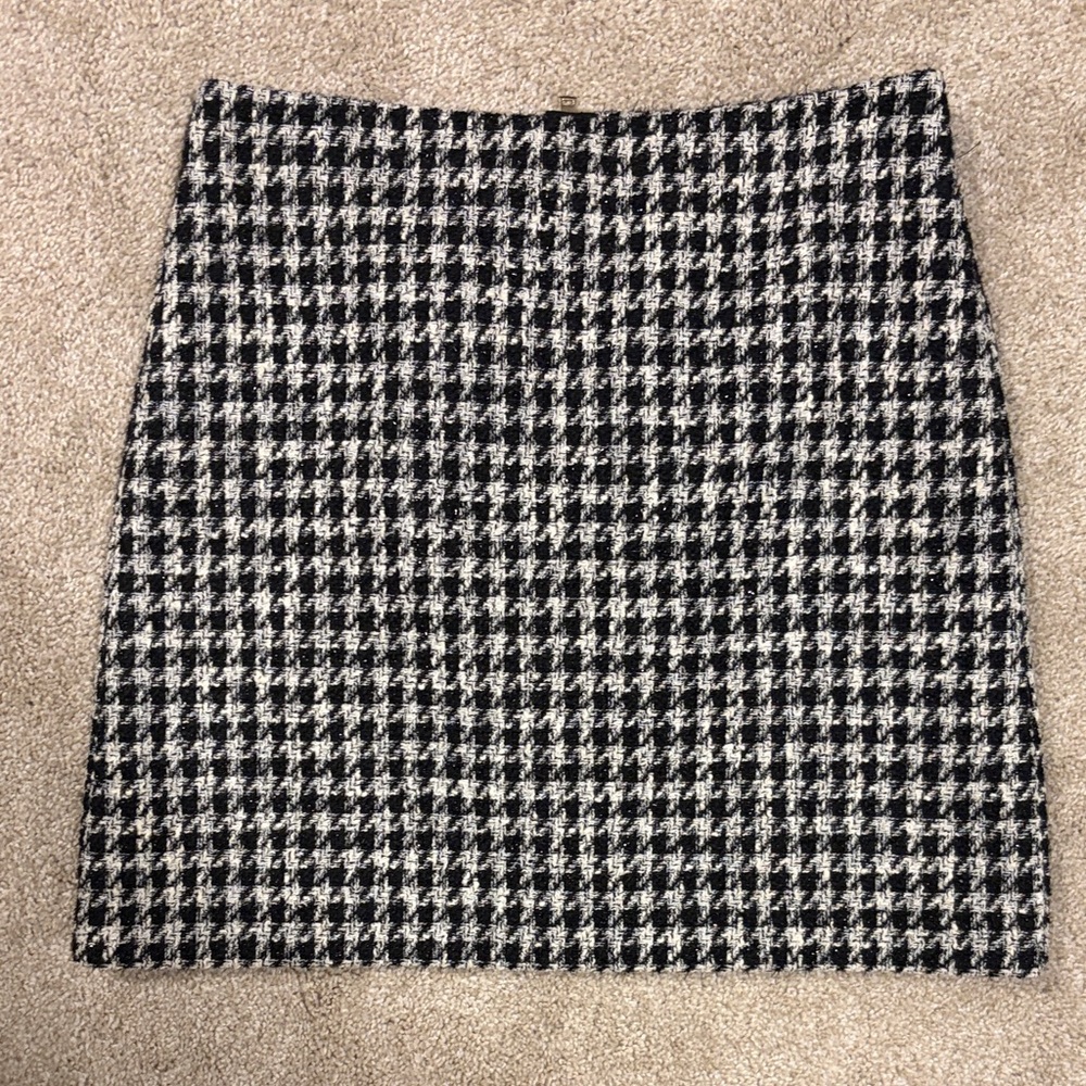 LOFT Houndstooth Mini Skirt - Black and White